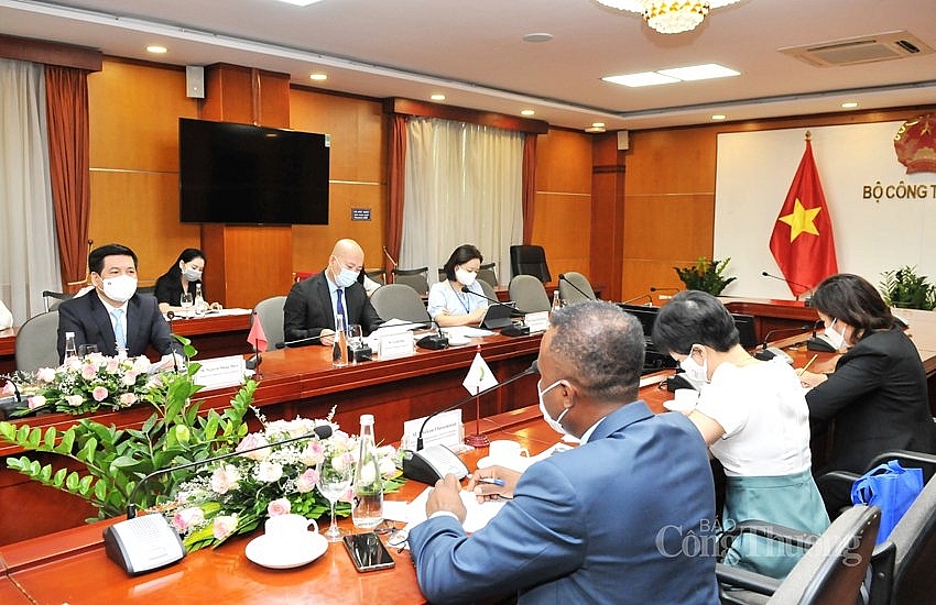 Vietnam promotes trade cooperation with Francophone countries